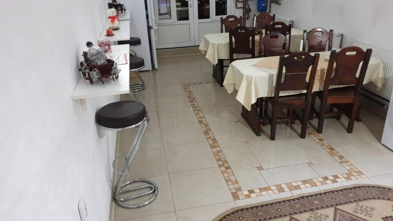 Casa Nicoladis Apartment Zarnesti Exterior photo