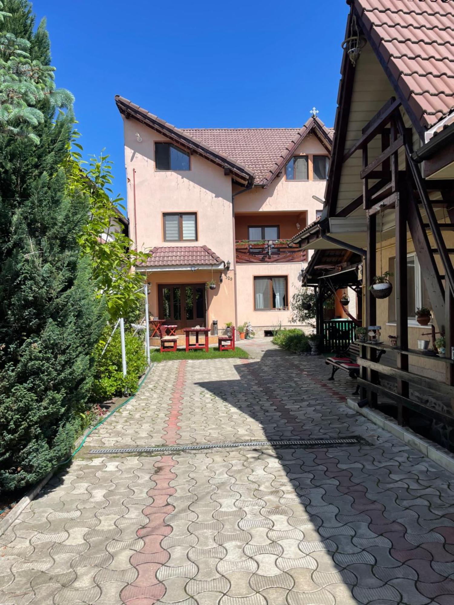 Casa Nicoladis Apartment Zarnesti Exterior photo